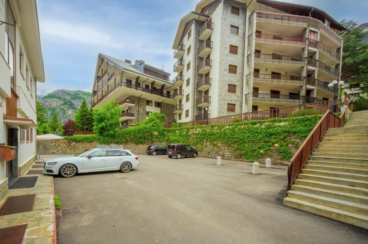 Appartamento Camille - Accogliente E Con Parcheggio - Cour 0078 Courmayeur Kültér fotó